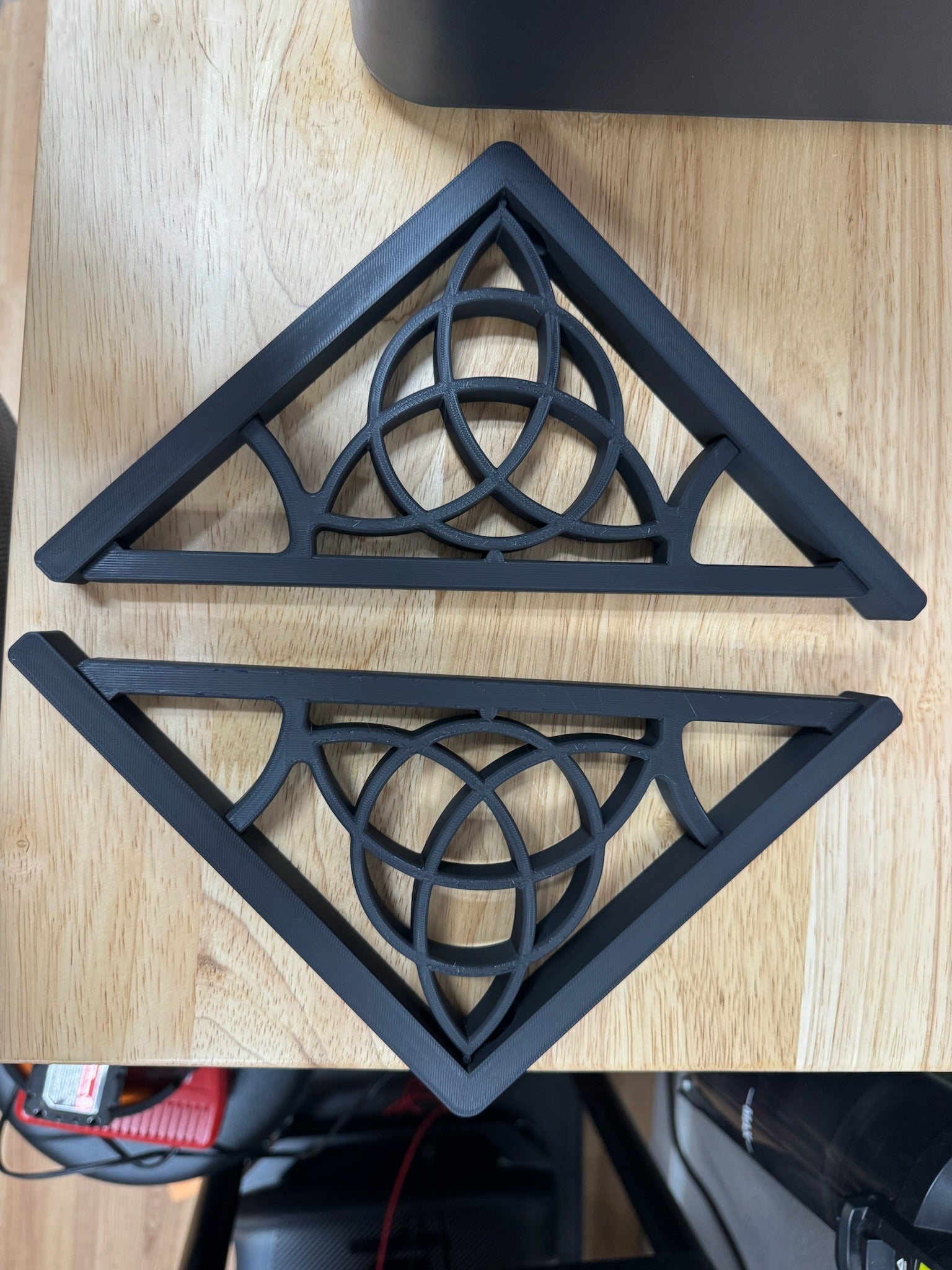 Celtic Shelf L Bracket