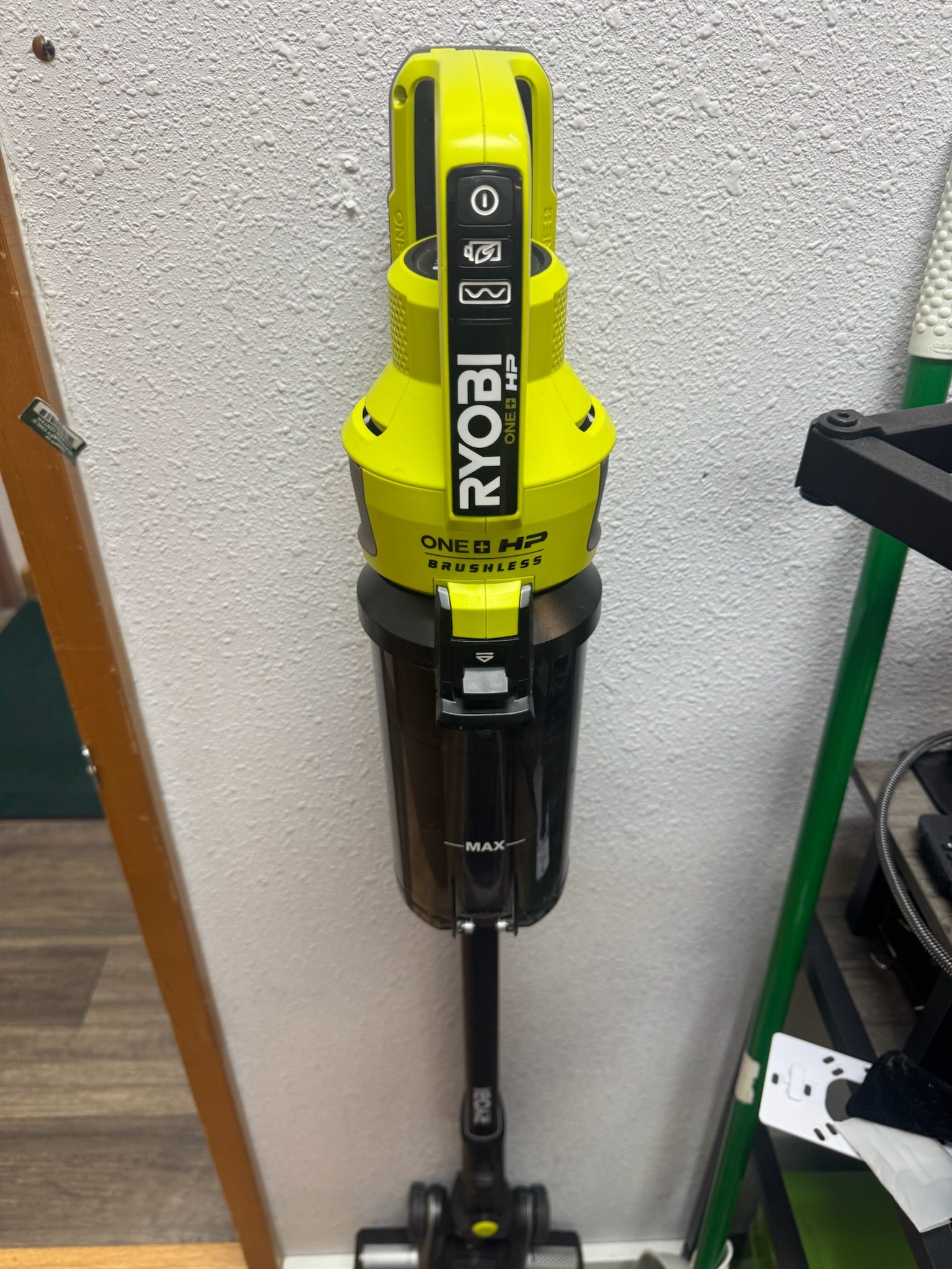 Ryobi Vacuum Wall Mount