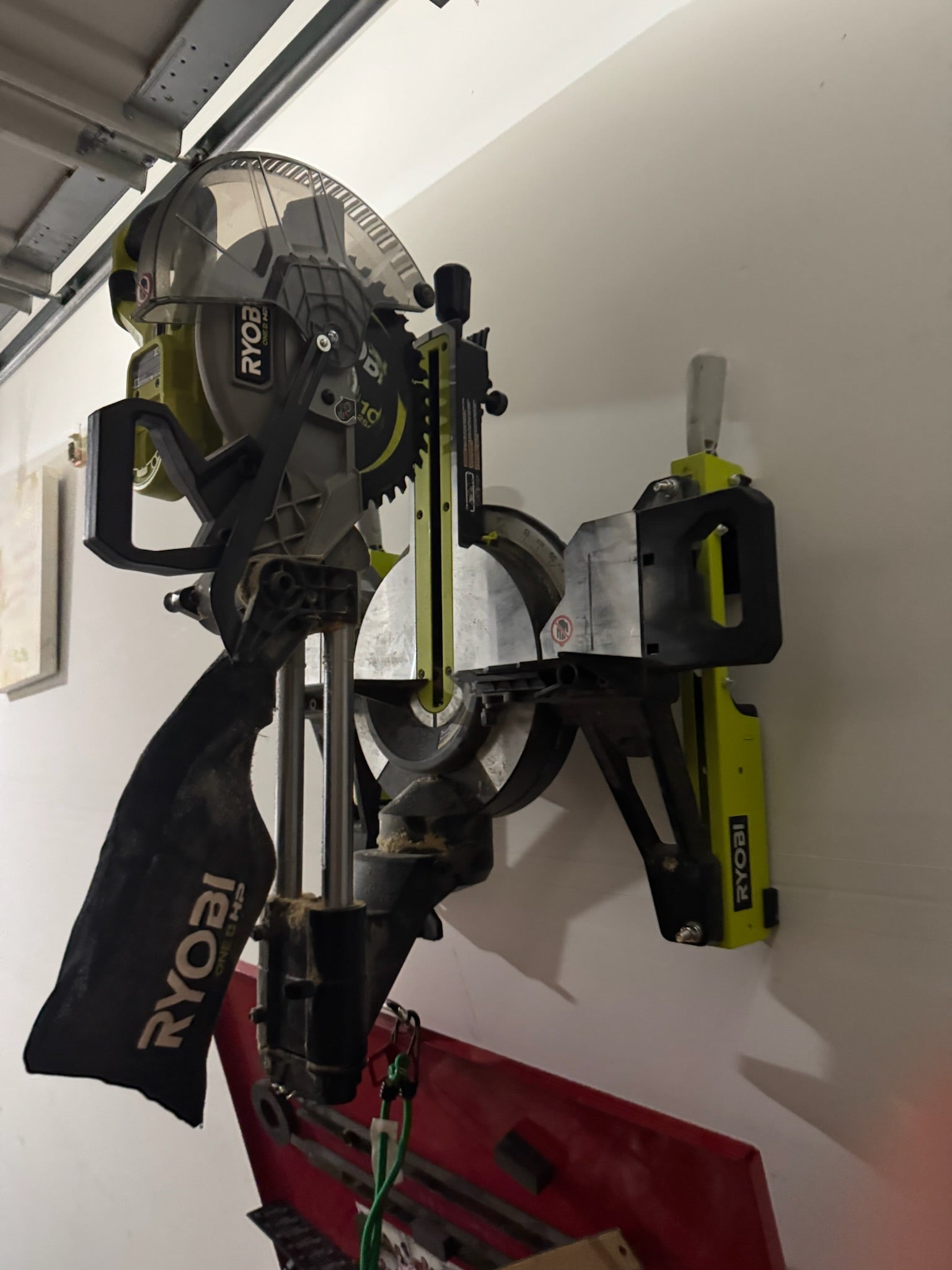 Miter Saw Wall Mount